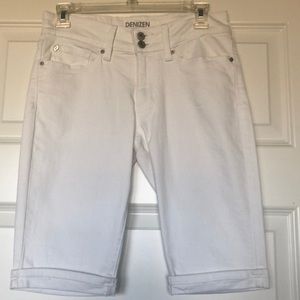Denizen Levi’s Modern Skinny Shorts White sz 4/27